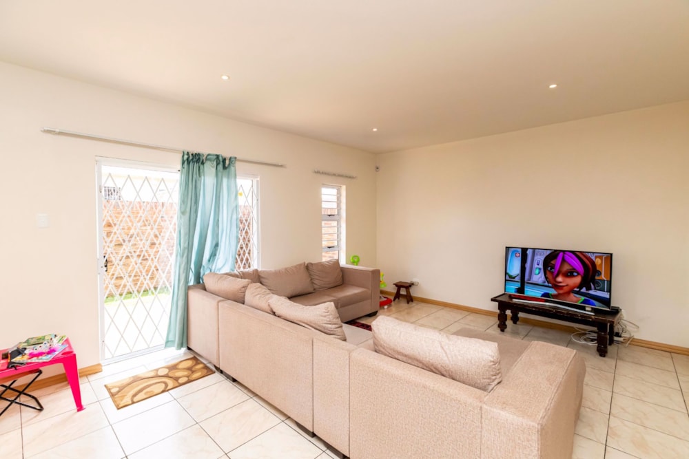 Townhouse for sale in Berea, East London - 1EZ1707193 Townhouse for sale in Berea, East London - 1EZ1707193