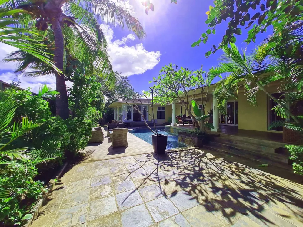 Single-storey house for sale in Petite Riviere Noire, Mauritius - MUR1733041 Single-storey house for sale in Petite Riviere Noire, Mauritius - MUR1733041