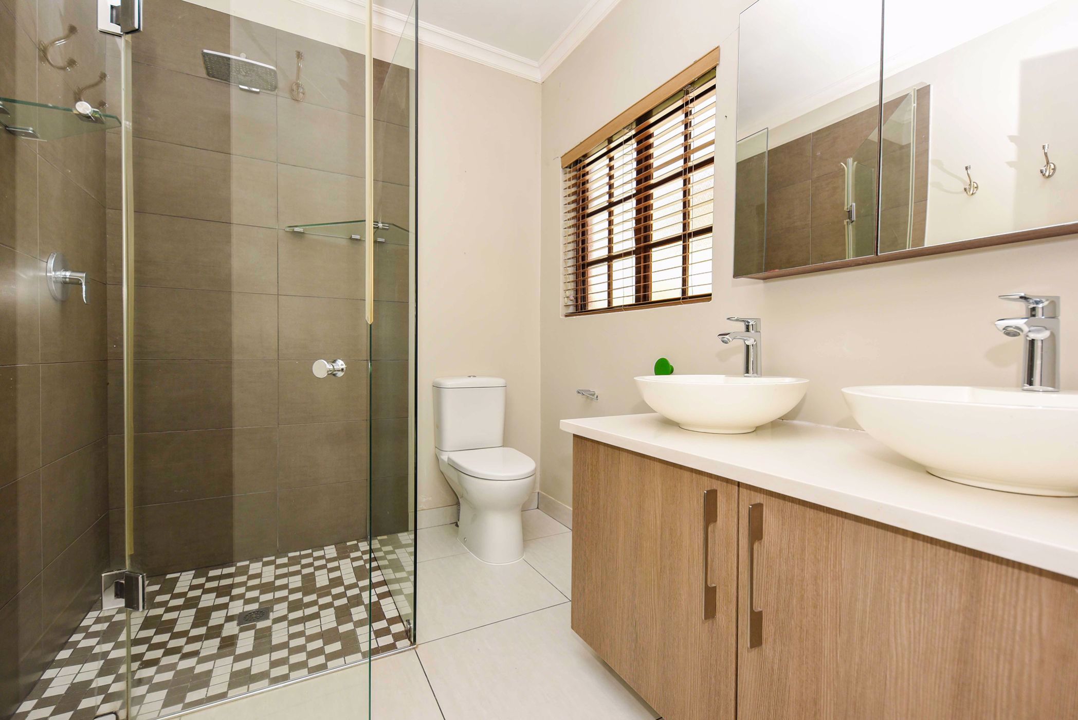 Townhouse for sale in Lonehill - FW1713818