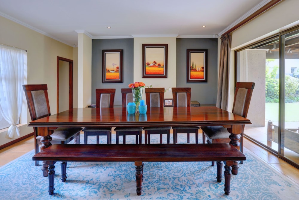 Security complex home for sale in Earl's Court - GEO1750763