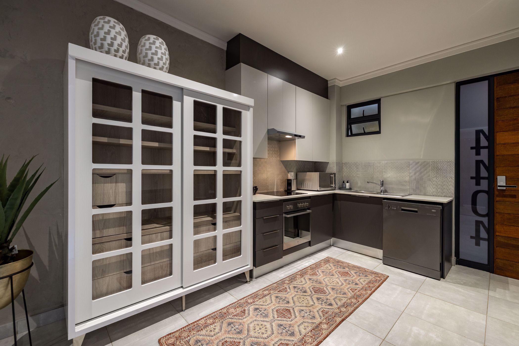 Apartment sold in Brooklyn, Pretoria East - PT1676459