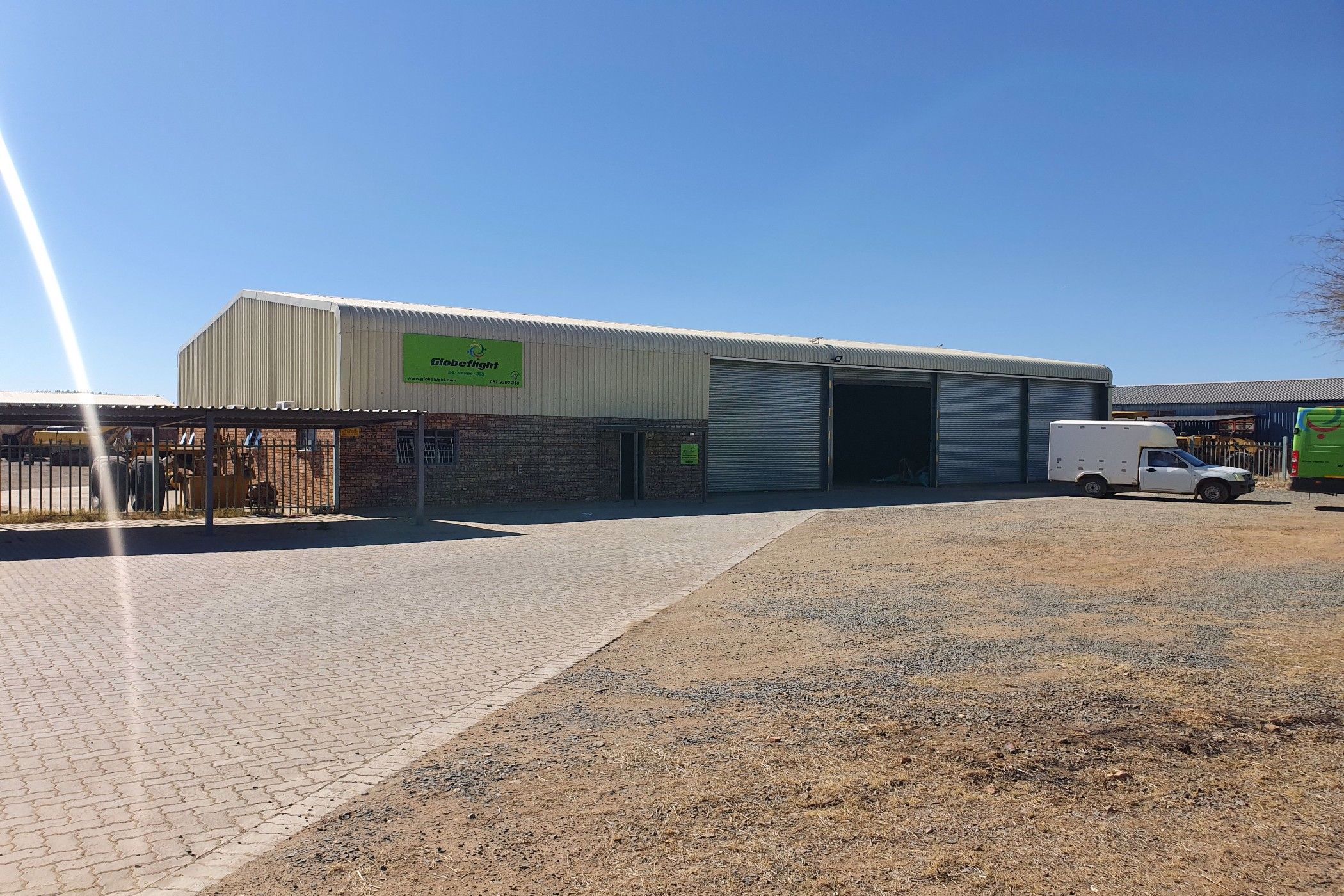 Commercial industrial property to rent in Kimdustria - 1KJ1700908