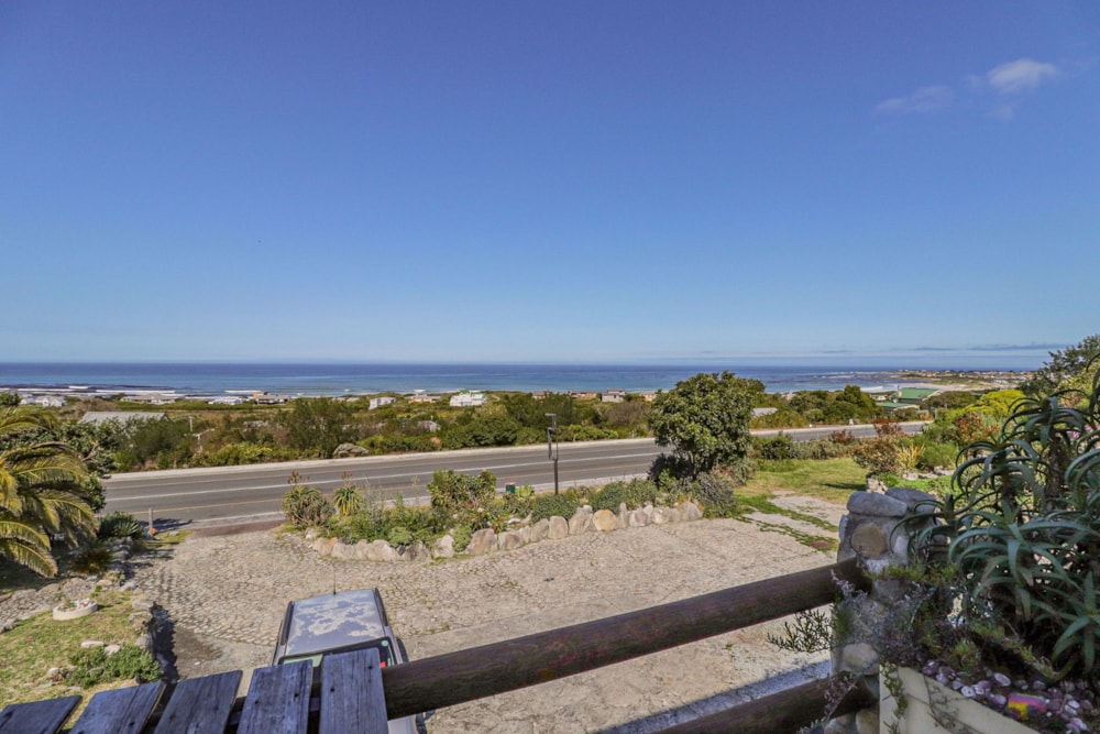 House sold in Bettys Bay - KN1684782 House sold in Bettys Bay - KN1684782