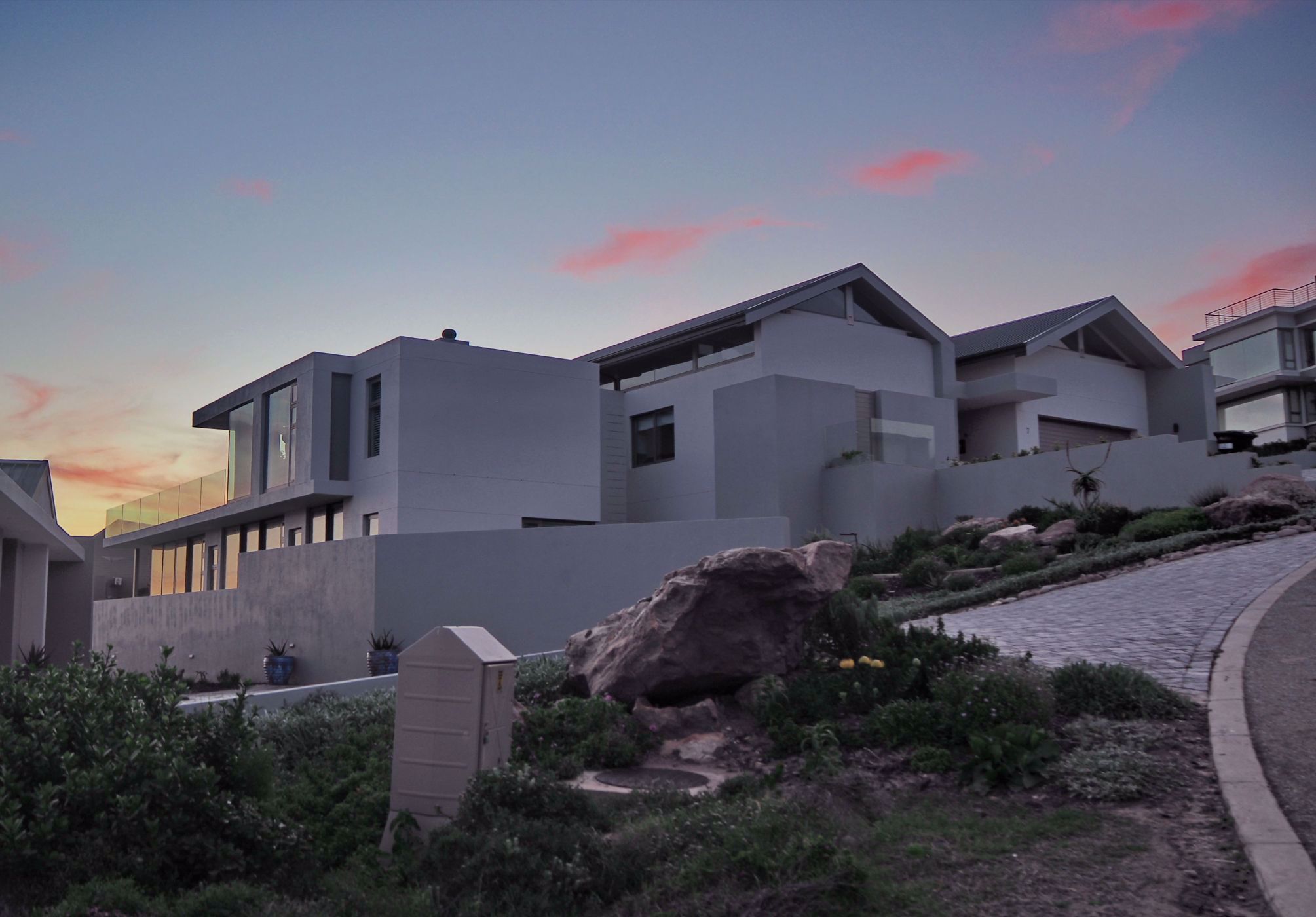 Double-storey house for sale in Pinnacle Point Golf Estate - 1MB1673044