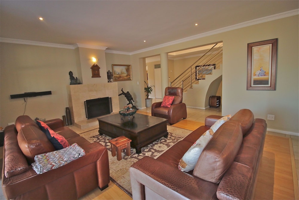 House let in Plattekloof - 1PLA1695639 House let in Plattekloof - 1PLA1695639