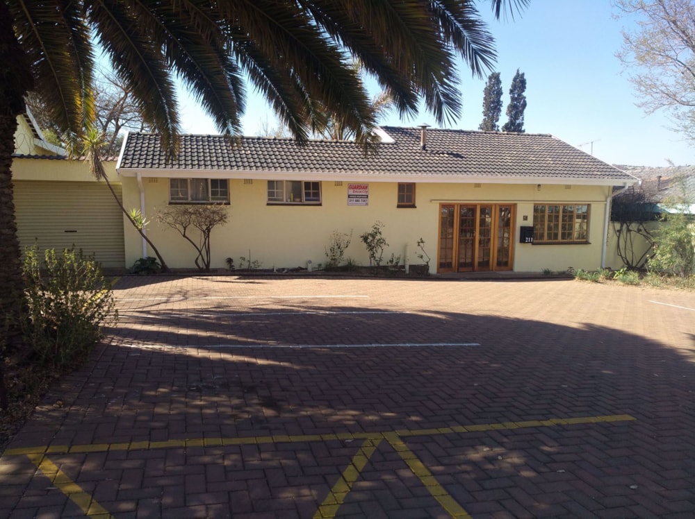 Commercial office to rent in Mondeor - 1GV1730278