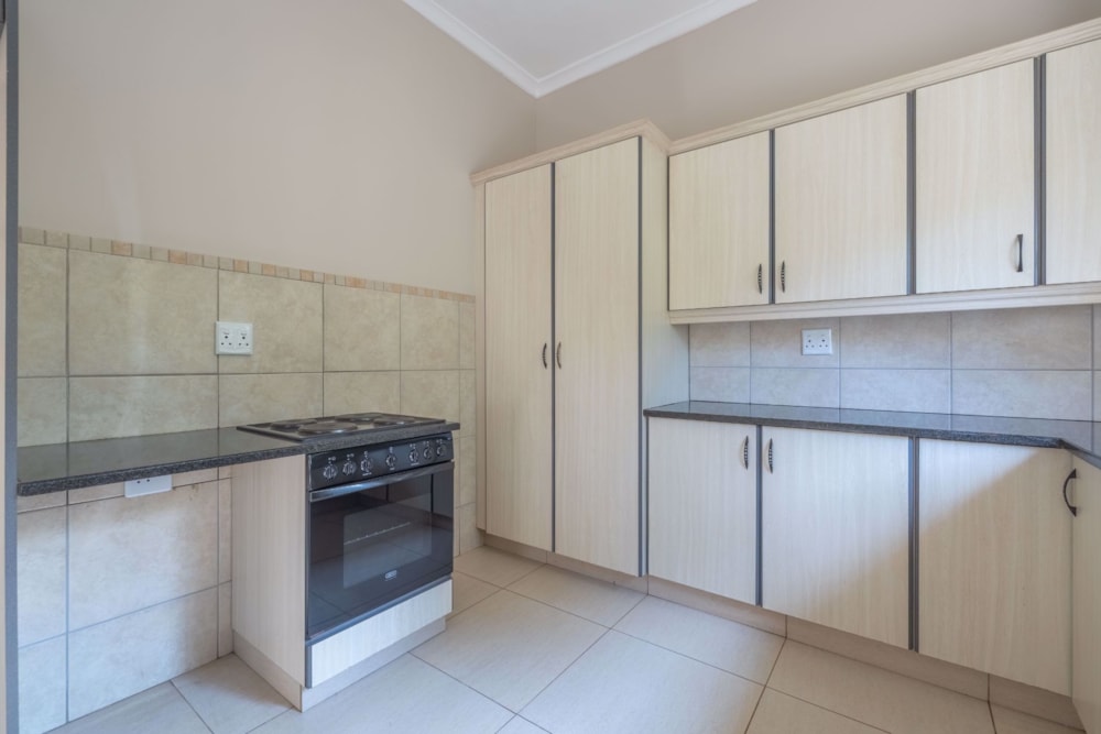 Townhouse for sale in Waterfall, Upper Highway - 1KF1646908