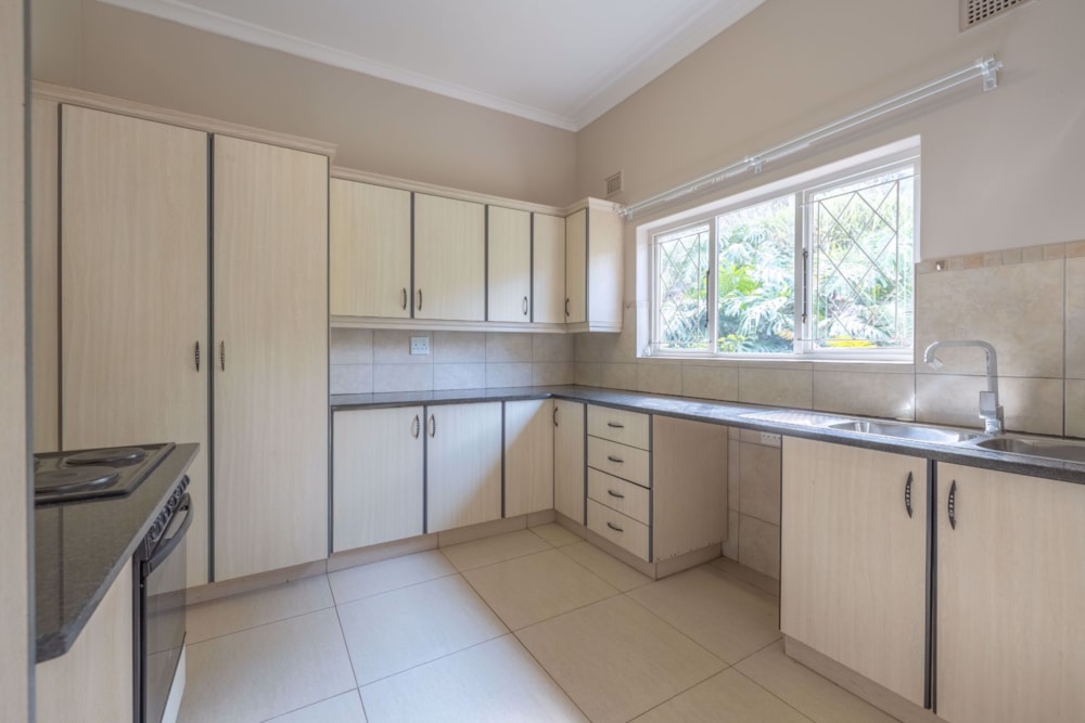 Townhouse for sale in Waterfall, Upper Highway - 1KF1646908