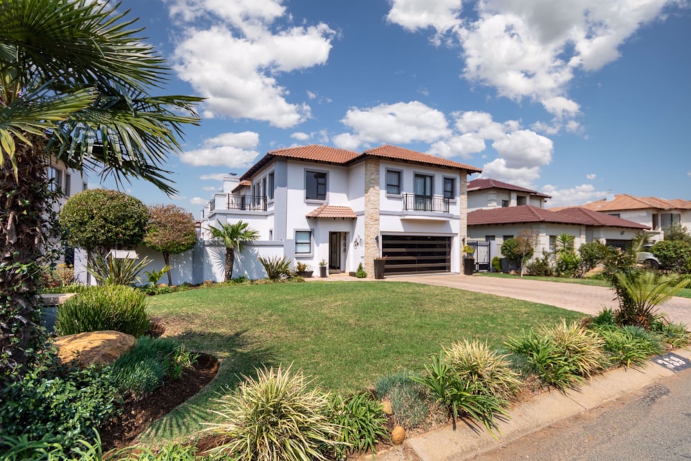 House for sale in Aspen Hills - 1GV1696396