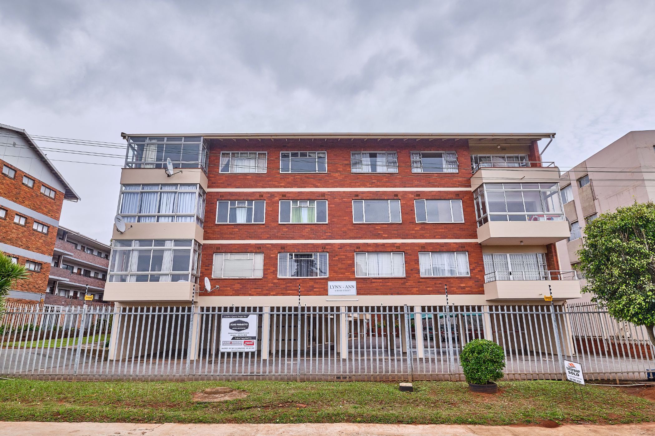 Apartment for sale in Amanzimtoti - 1WB1701258