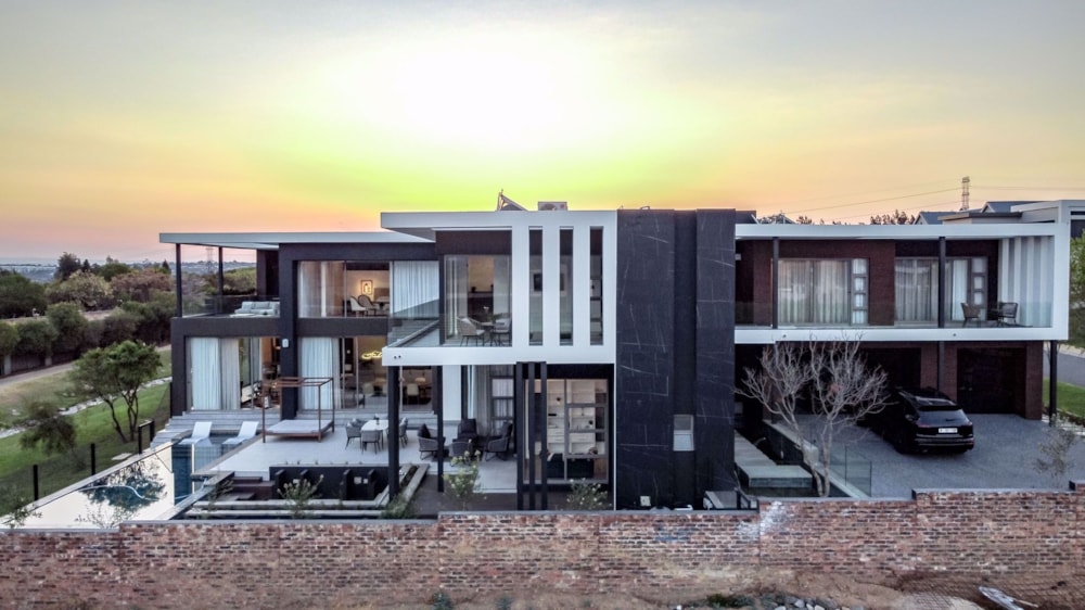 Double-storey house for sale in Steyn City - 1SY1715579 Double-storey house for sale in Steyn City - 1SY1715579