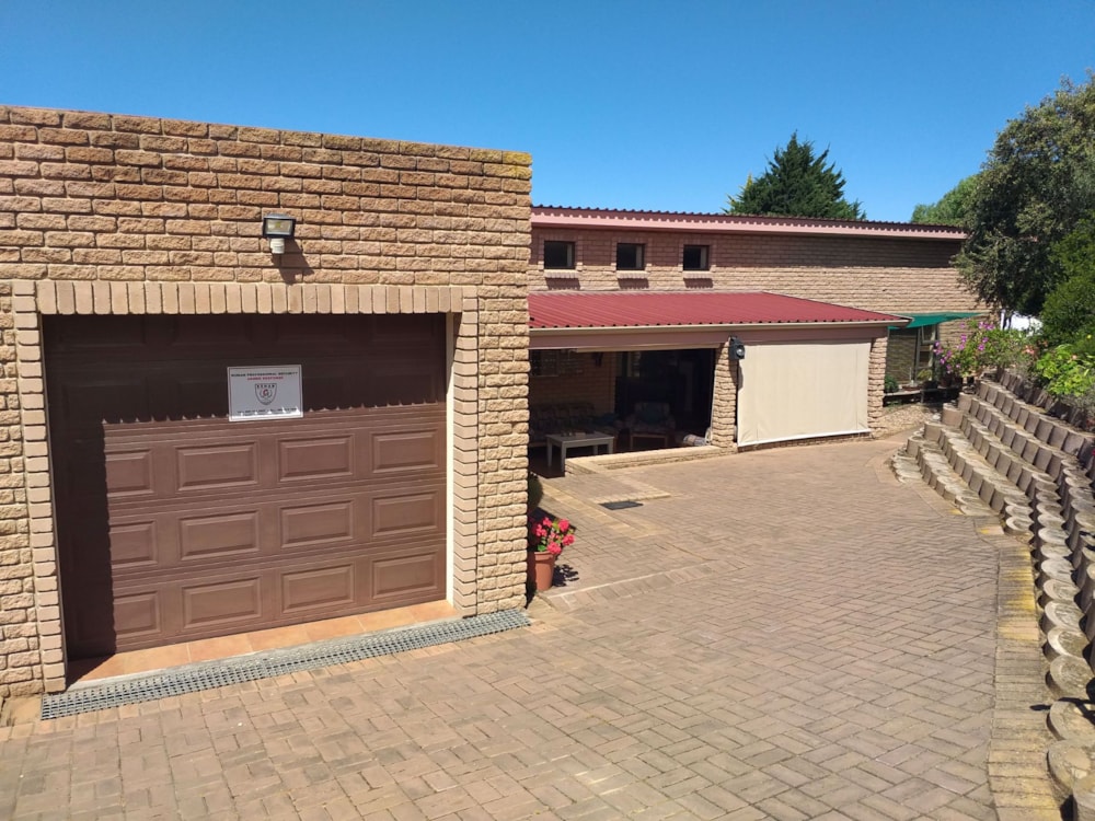 House for sale in Stilbaai Hoogte - 1SR1696987 House for sale in Stilbaai Hoogte - 1SR1696987