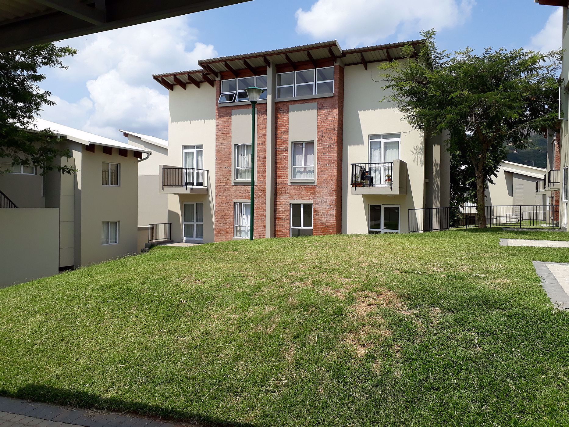 Apartment to rent in Nelspruit (Mbombela) - 1NS1741759