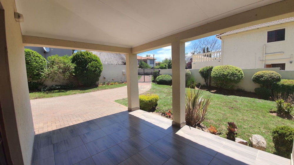 Double-storey cluster to rent in Lonehill - FYL1710719 Double-storey cluster to rent in Lonehill - FYL1710719