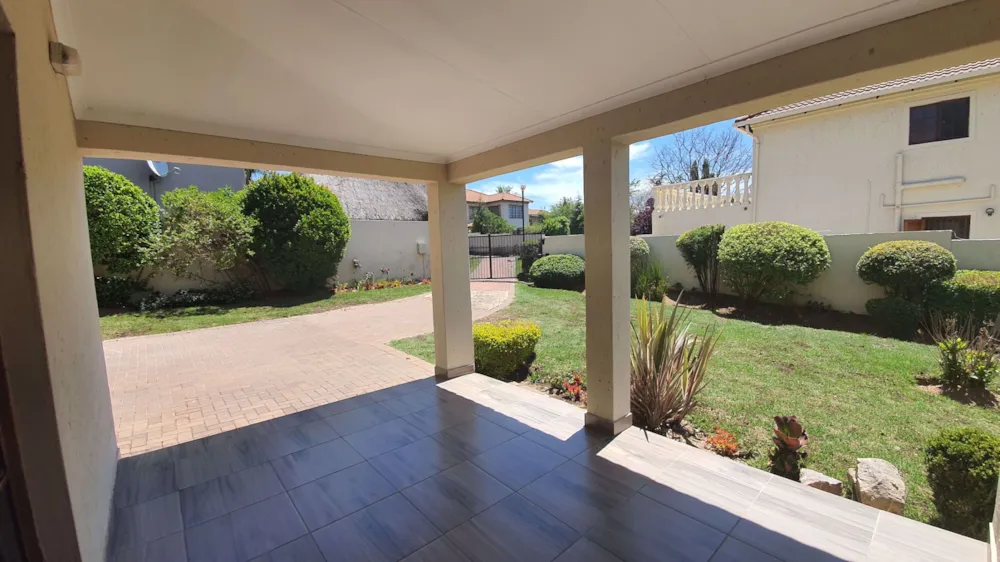 Double-storey cluster let in Lonehill - FYL1710719 Double-storey cluster let in Lonehill - FYL1710719