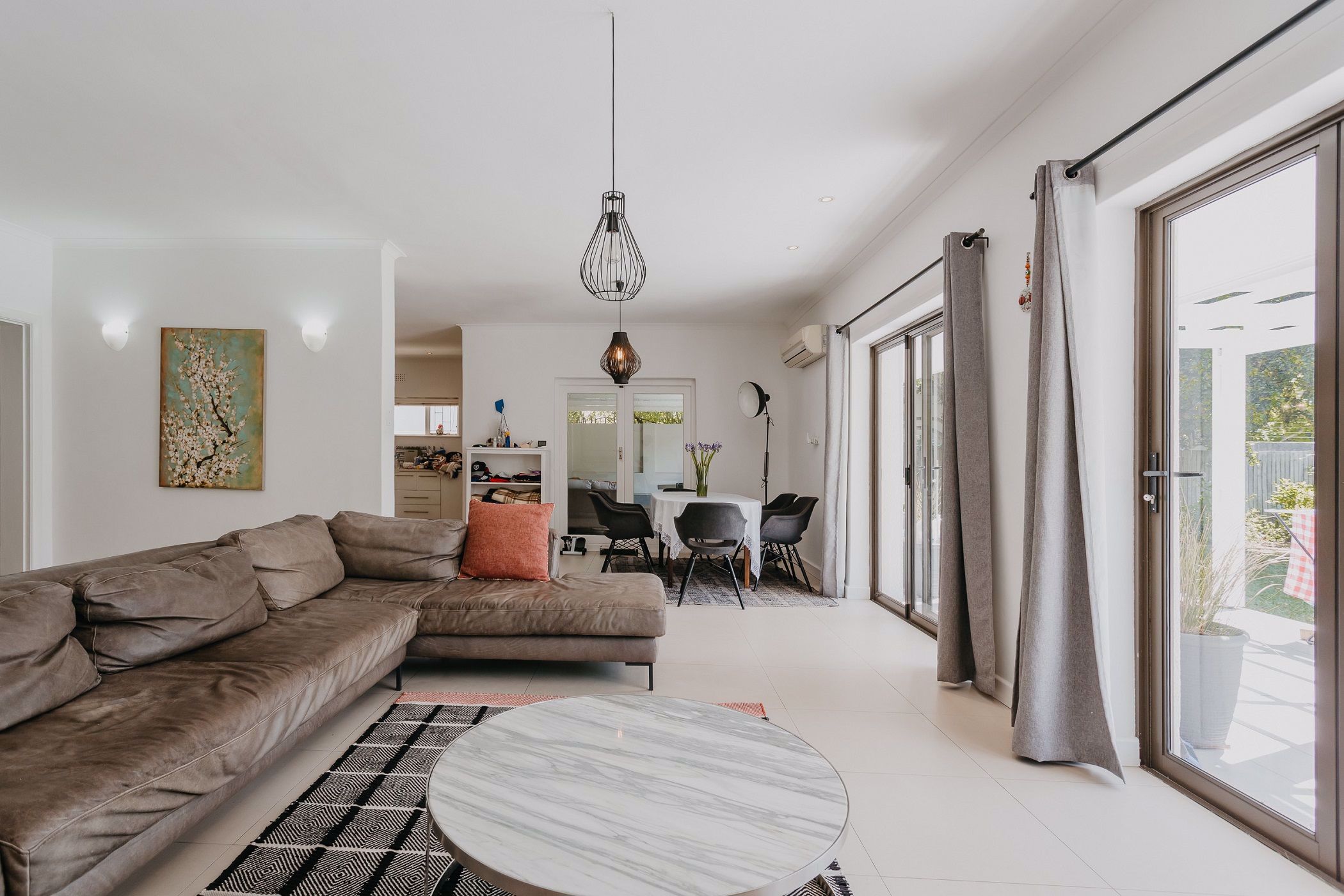 House let in Newlands, Cape Town - RBL1682916