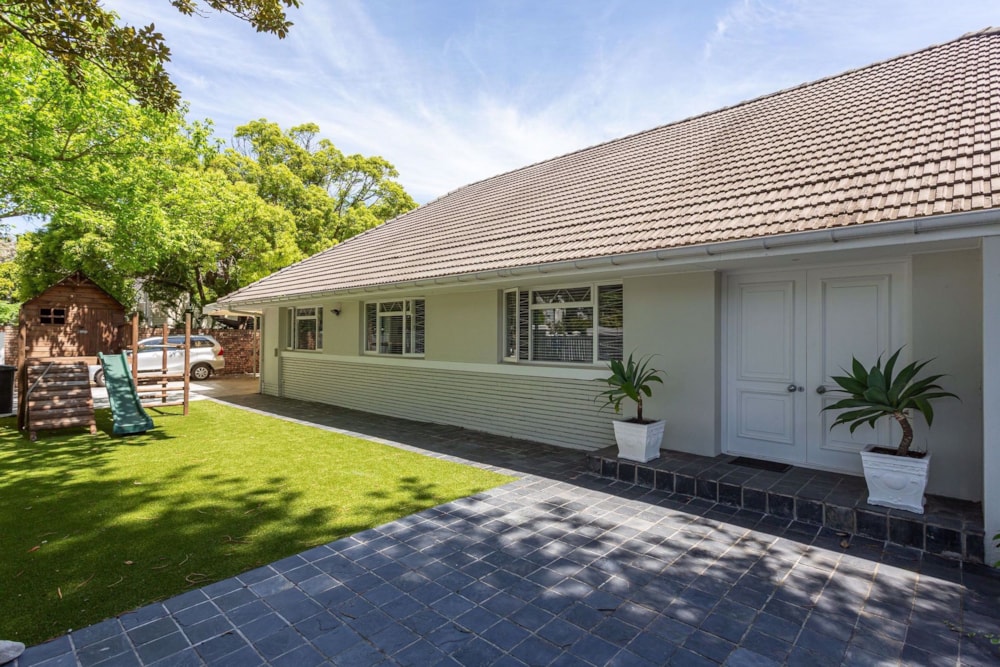 House let in Newlands, Cape Town - RBL1682916