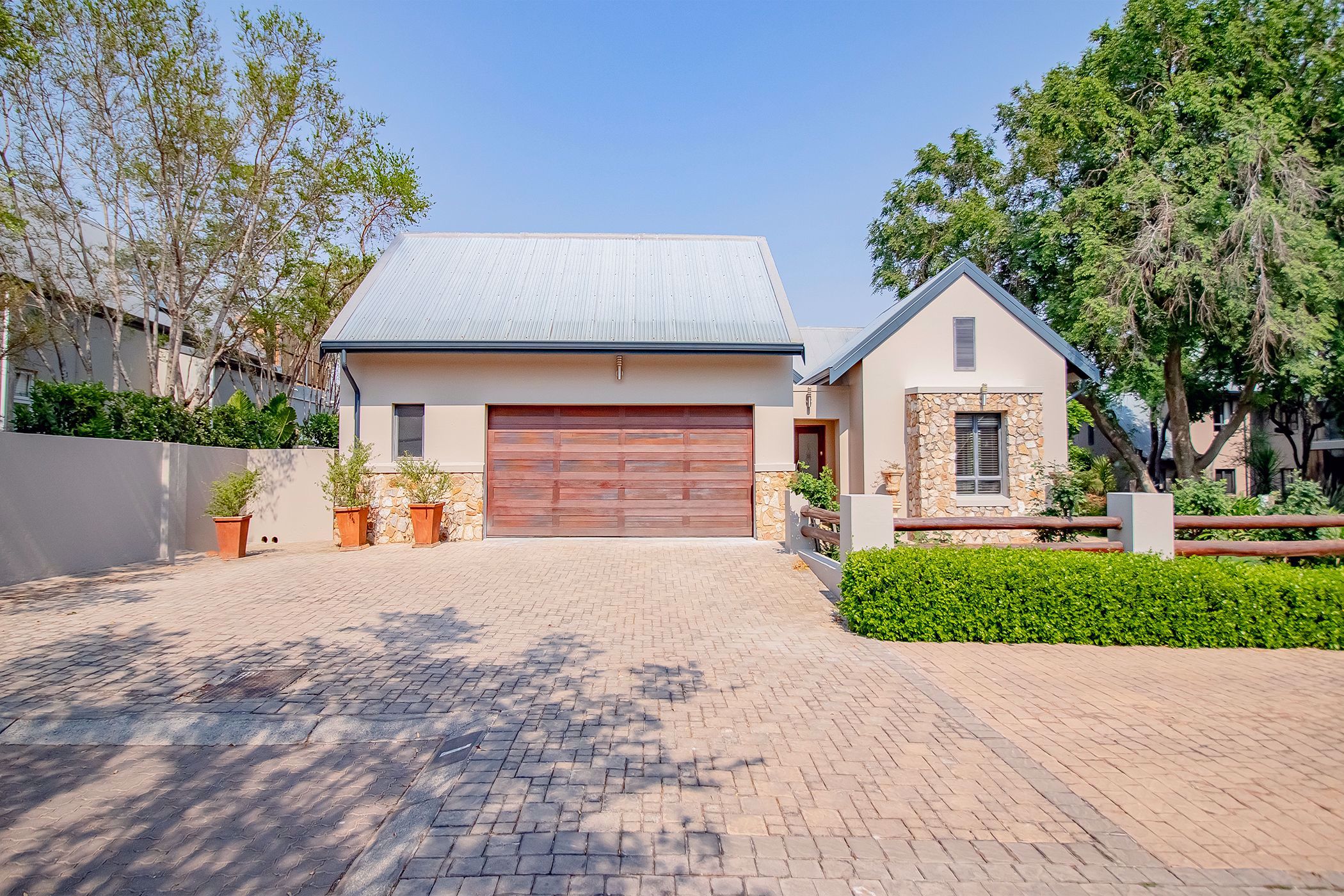 House let in Southdowns Estate - CNL1705277