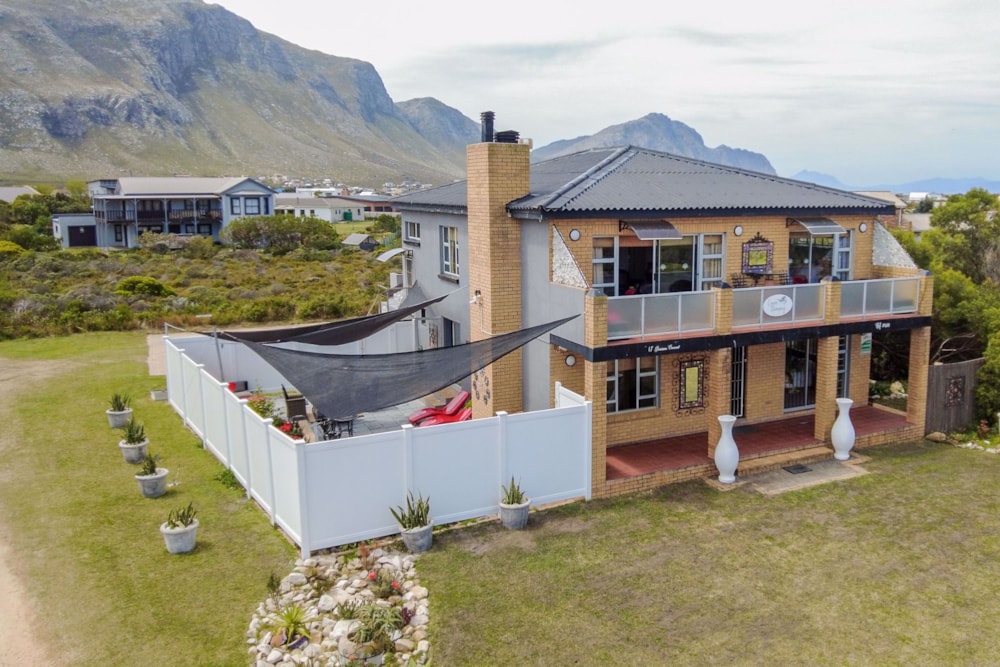 Double-storey house for sale in Bettys Bay - KN1724447 Double-storey house for sale in Bettys Bay - KN1724447