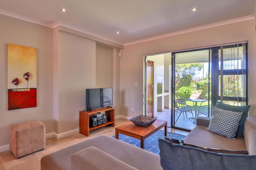 Golf estate house for sale in Langebaan Country Estate - LA1711427 Golf estate house for sale in Langebaan Country Estate - LA1711427