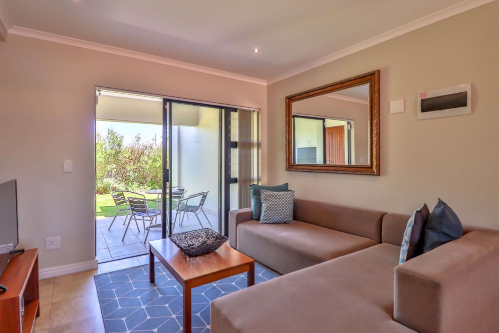 Golf estate house for sale in Langebaan Country Estate - LA1711427 Golf estate house for sale in Langebaan Country Estate - LA1711427