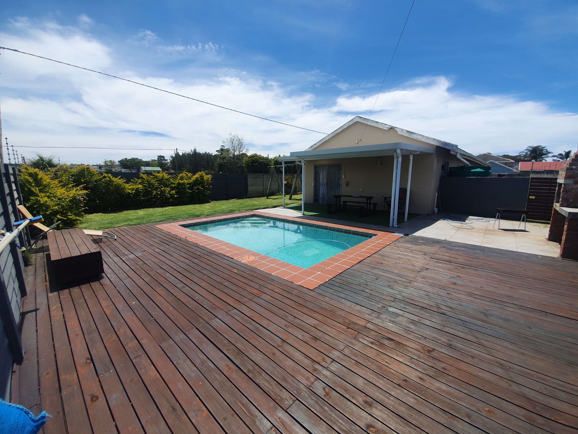 House let in Gonubie - 1EZ1685854