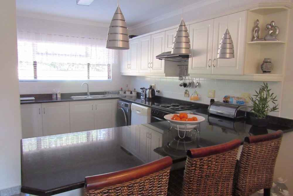 Apartment sold in Uvongo - 1PSH1718212 Apartment sold in Uvongo - 1PSH1718212