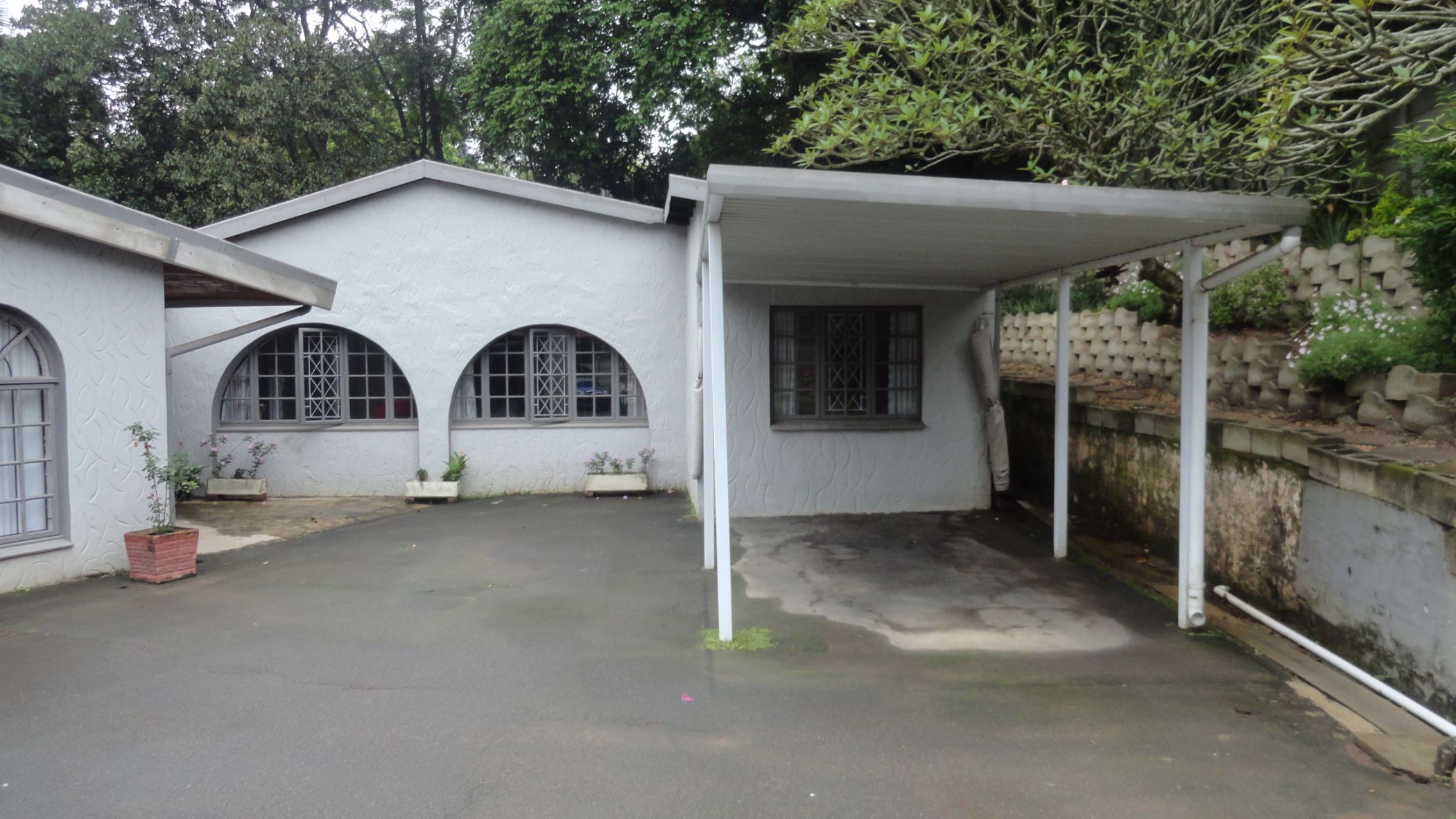 Garden cottage for sale in Padfield Park - 1WP1715439