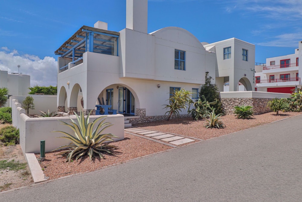 House for sale in Paradise Beach, Langebaan - LA1721280 House for sale in Paradise Beach, Langebaan - LA1721280