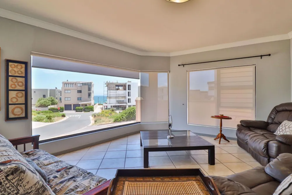 House for sale in Calypso Beach - LA1754272
