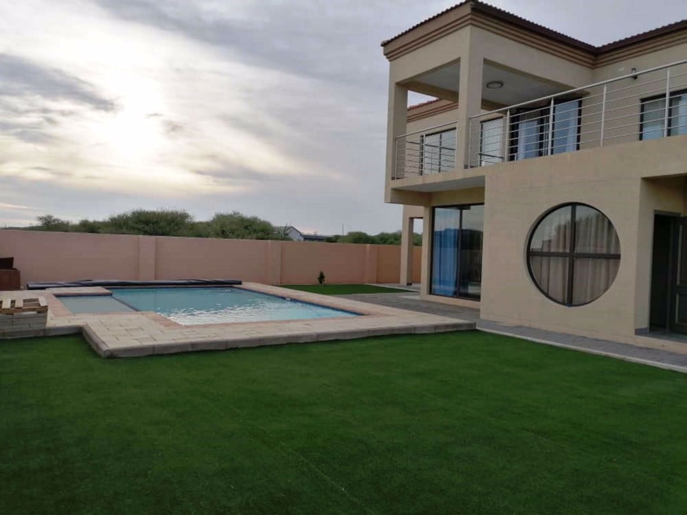 House for sale in Phakalane, Botswana - 3BO1735144