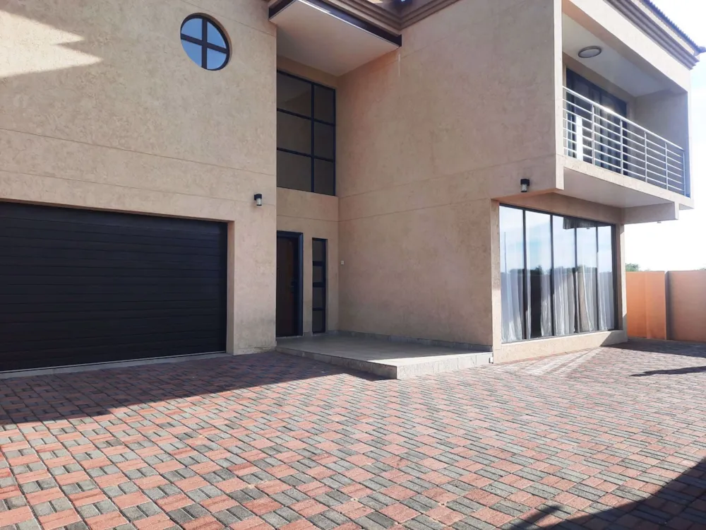 House for sale in Phakalane, Botswana - 3BO1735144 House for sale in Phakalane, Botswana - 3BO1735144