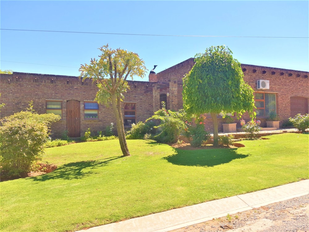 House sold in Cradock - 1KK1698517 House sold in Cradock - 1KK1698517