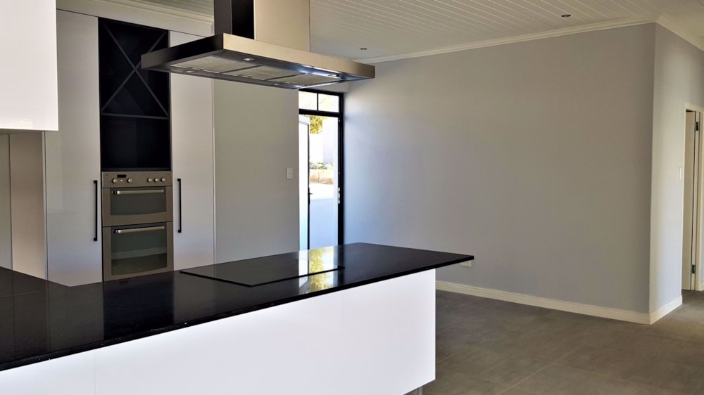 House let in Glen Lilly - 1MS1703872 House let in Glen Lilly - 1MS1703872