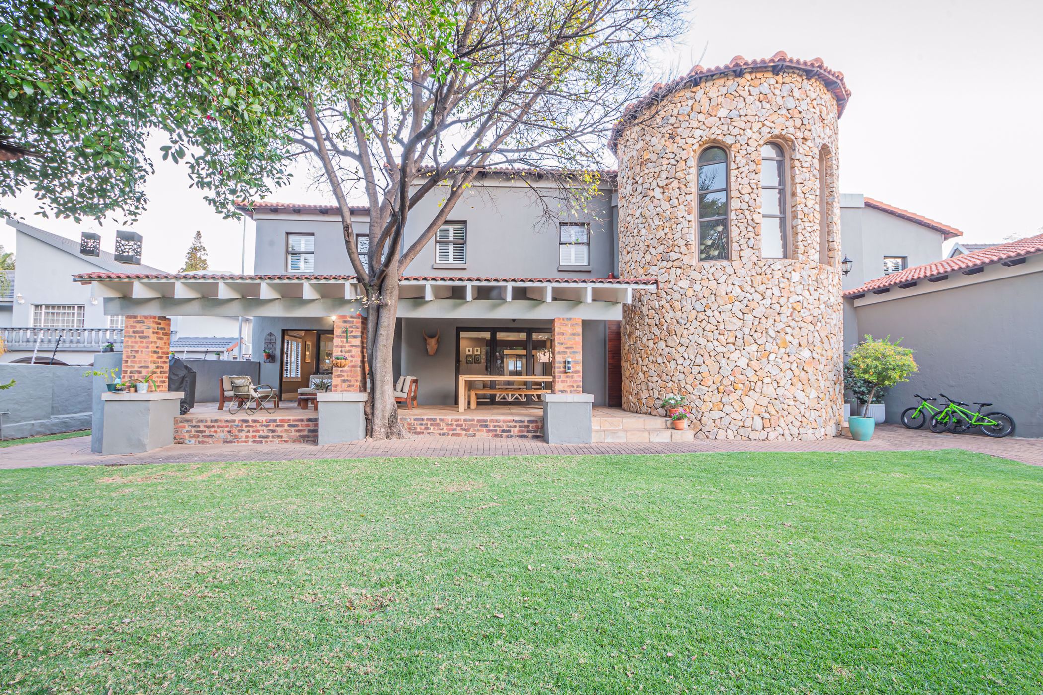 Double-storey house for sale in Waterkloof Ridge - PT1755694