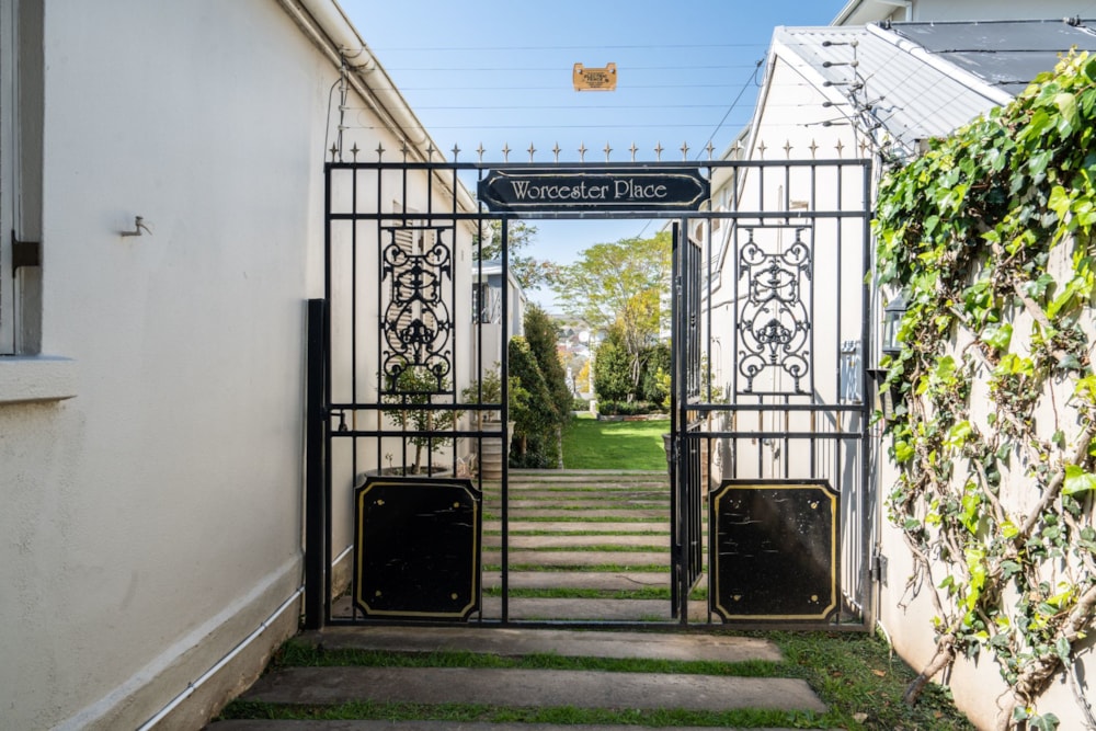 Penthouse apartment for sale in West Hill, Grahamstown, Makhanda - 1GC1728955