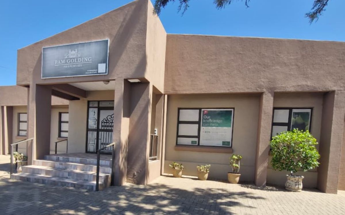 Your property sales and rental specialists in Douglas, Douglas Rural, Hillcrest, Nababeep, Schweizer-Reneke, Simonsig, Springbok, Springbok Farms