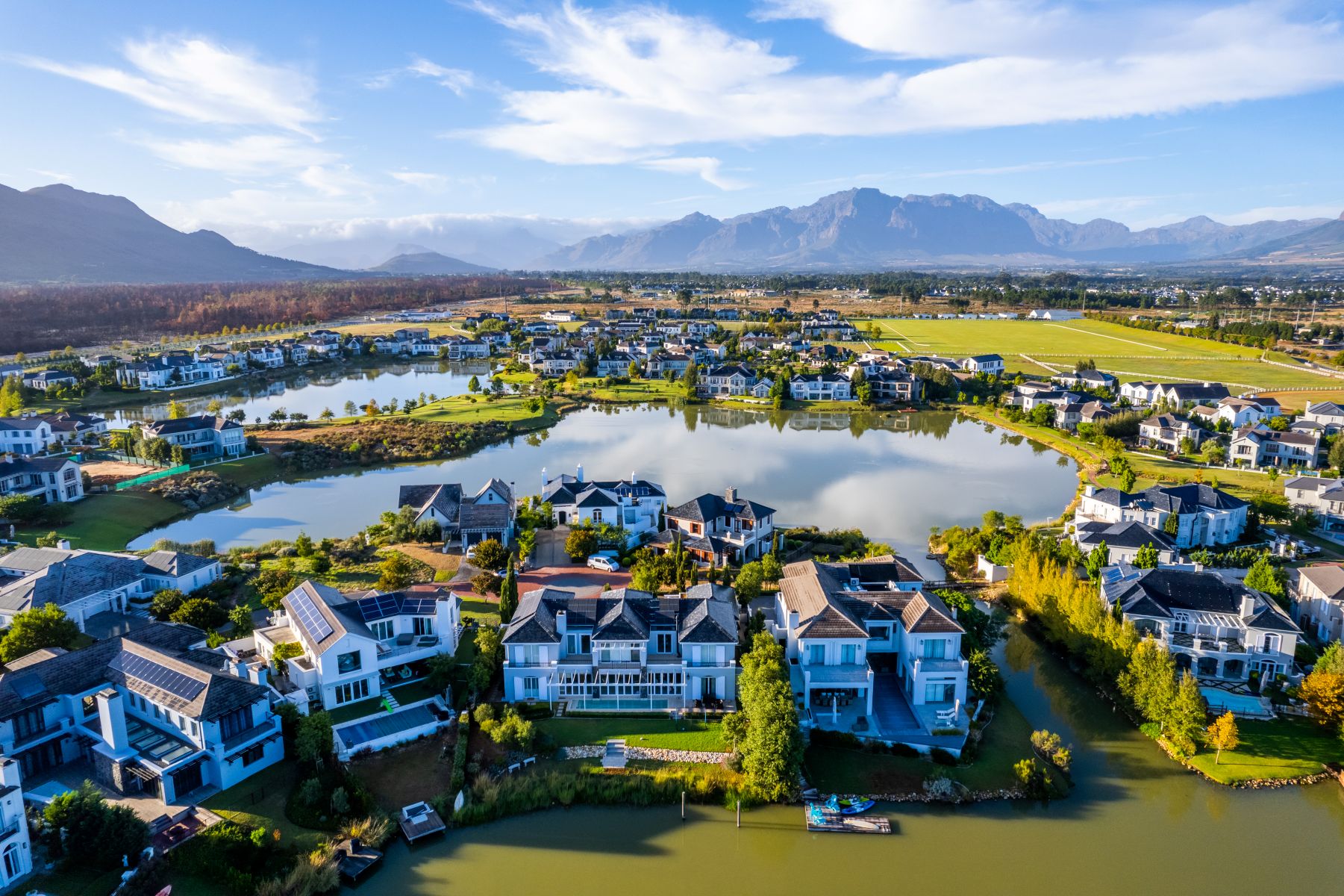 Your property sales and rental specialists in Boschenmeer Golf Estate, Courtrai, De Zoete Inval, Denneburg, Paarl, Val de Vie Estate, Vrykyk, Winelands Estate