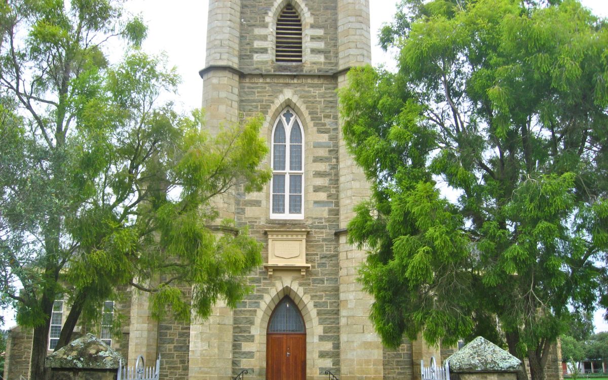 Your property sales and rental specialists in Cradock Heights, Grahamstown (Makhanda), Grahamstown Rural, Riebeek East, Somerset Heights, West Hill