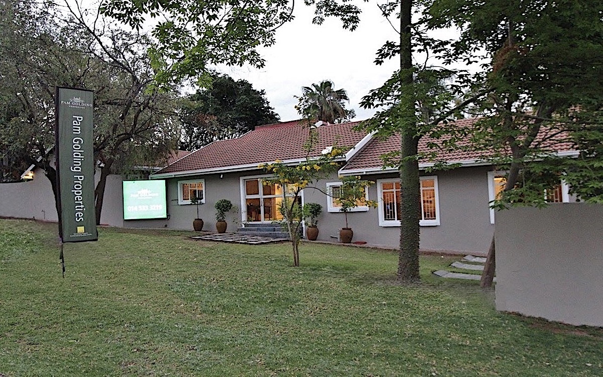 Your property sales and rental specialists in Bo Dorp, Boitekong, Boschdal, Buffelspoort, Cashan, Geelhout Park, Koster, Meriting, Oos Einde, Protea Park, Rustenburg North, Safari Gardens, Swartruggens, Tlhabane, Tlhabane West, Waterkloof, Waterval, Waterval East