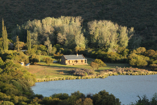 HOME BUYERS ANSWER THE CALL OF THE KAROO HOME BUYERS ANSWER THE CALL OF THE KAROO