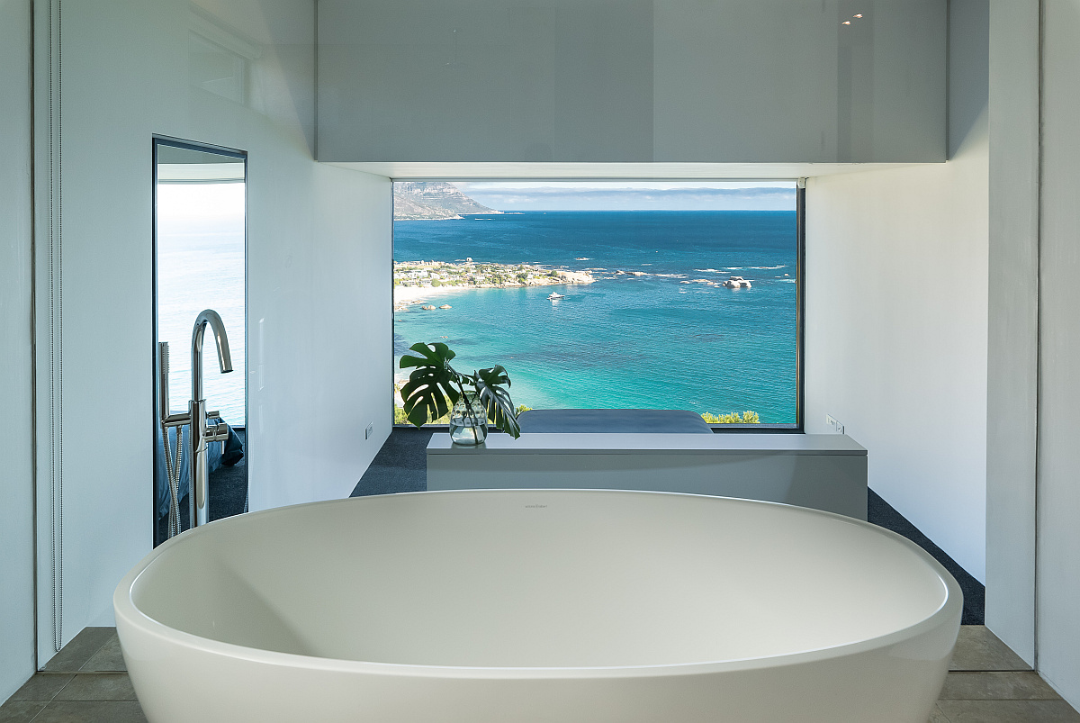 Views of the luxurious Nettleton Road residence for sale for R175 million through Pam Golding Properties.