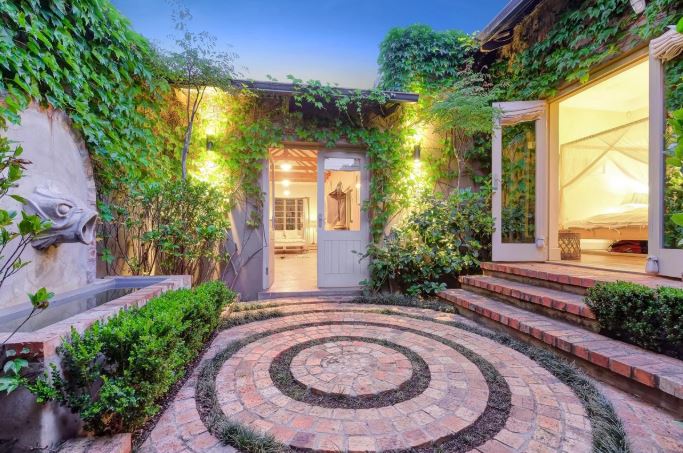 5 REASONS WHY SHOW DAYS WILL NEVER GO OUT OF FASHION 5 REASONS WHY SHOW DAYS WILL NEVER GO OUT OF FASHION