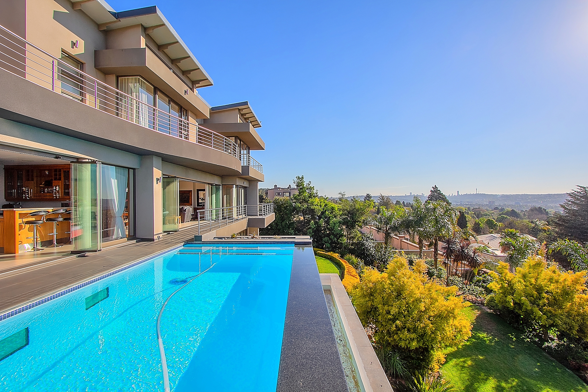 R42m in sales through Pam Golding Auctions first on-line auction R42m in sales through Pam Golding Auctions first on-line auction