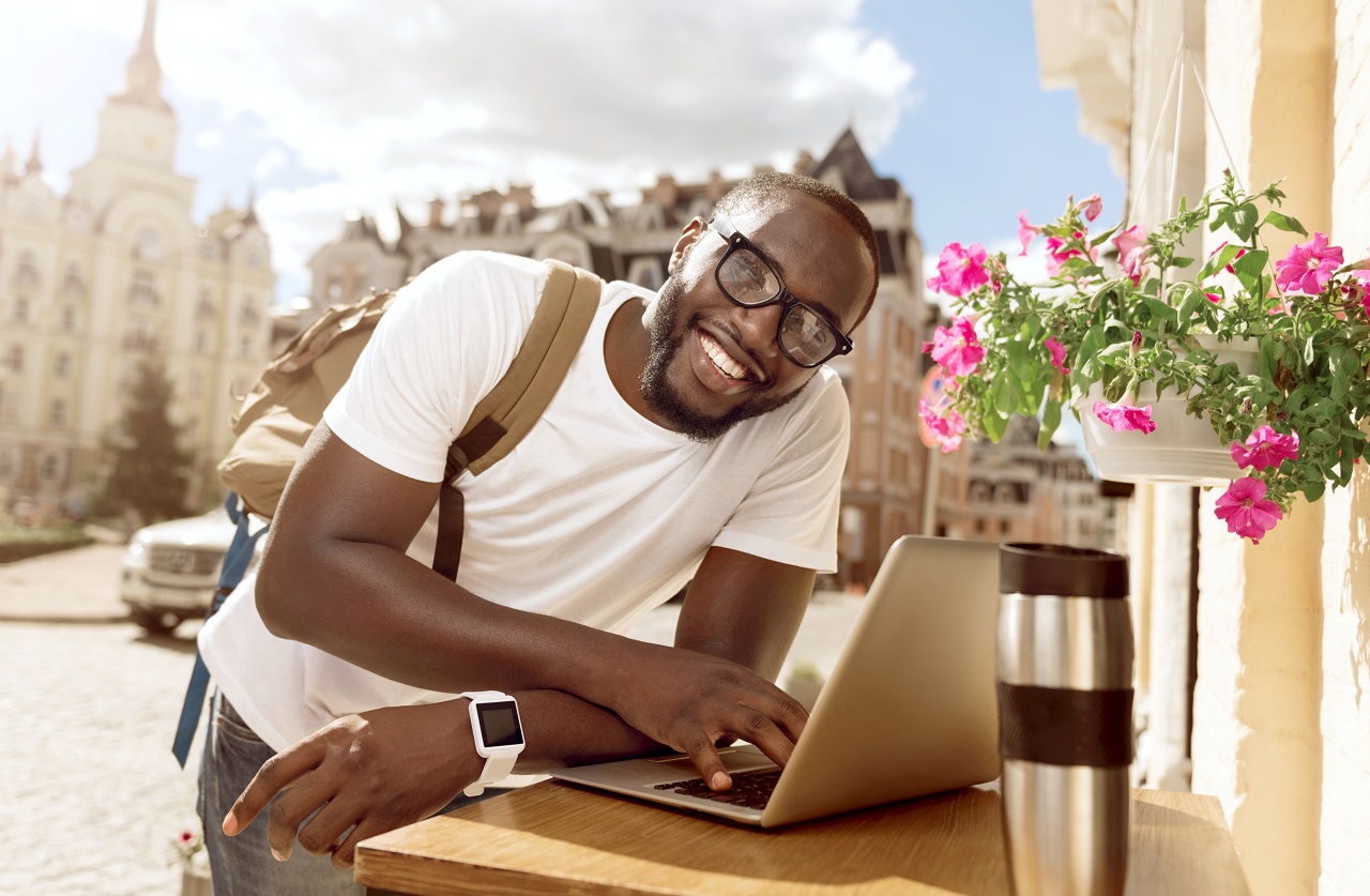 WORK-HOME SPACES EMERGE TO SERVE DIGITAL NOMADS