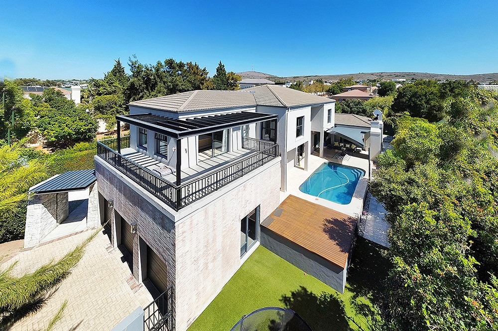 SOLD Welgedacht, R8 million. Agents Sanet Schoonees and Lianda Pretorius SOLD Welgedacht, R8 million. Agents Sanet Schoonees and Lianda Pretorius