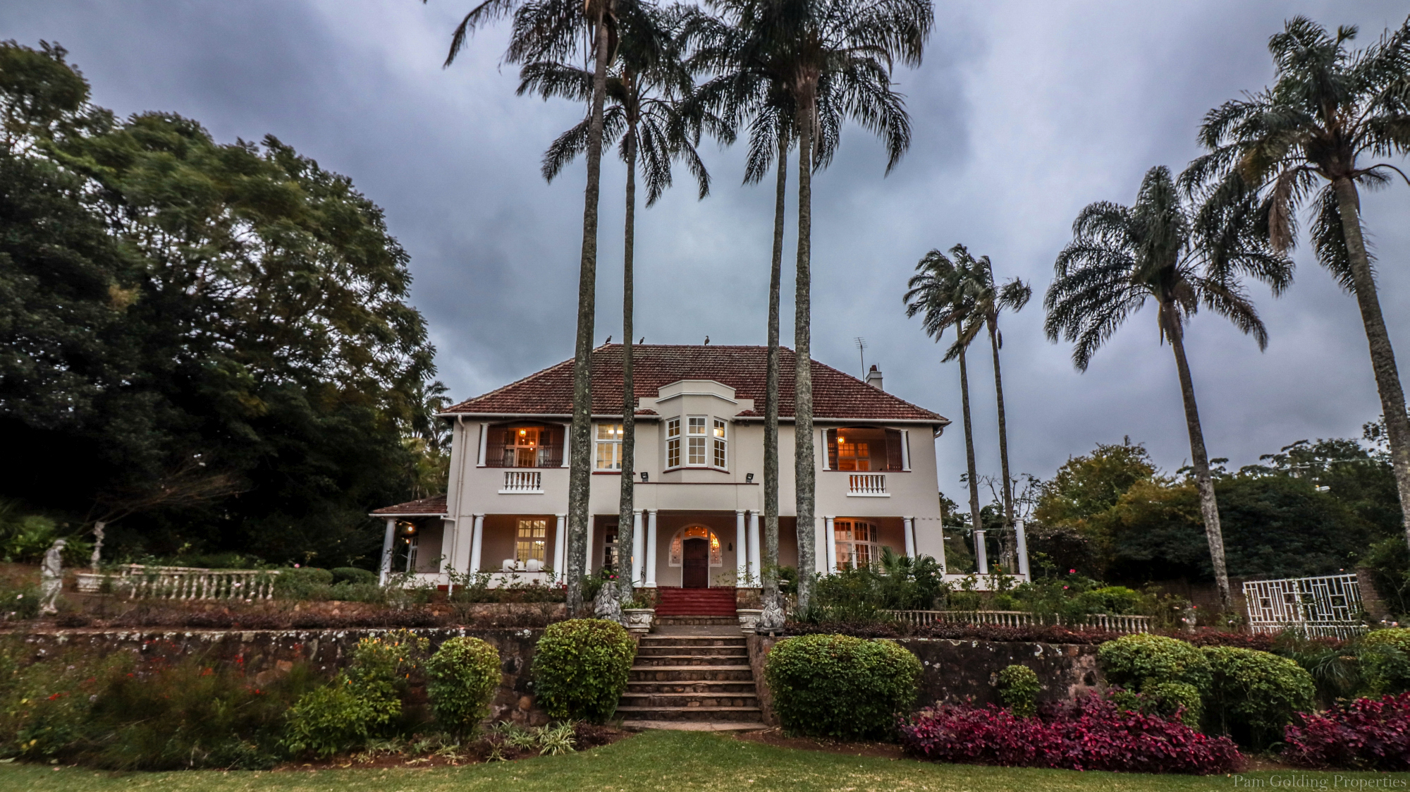 Priced at R6.8 million through Pam Golding Properties, this grand mansion in Kloof is well positioned opposite one of South Africa’s most illustrious private schools. Priced at R6.8 million through Pam Golding Properties, this grand mansion in Kloof is well positioned opposite one of South Africa’s most illustrious private schools.