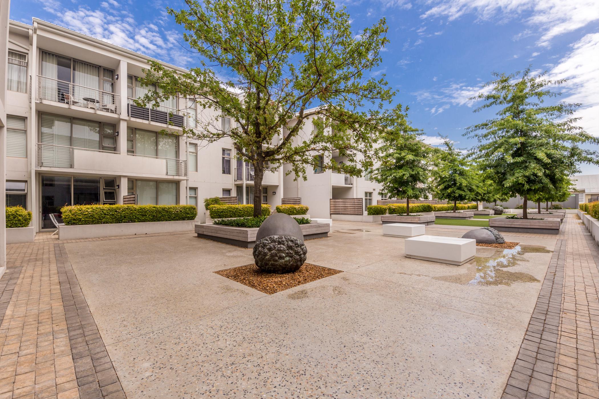 Andringa Walk in Stellenbosch is a popular rental option. Andringa Walk in Stellenbosch is a popular rental option.