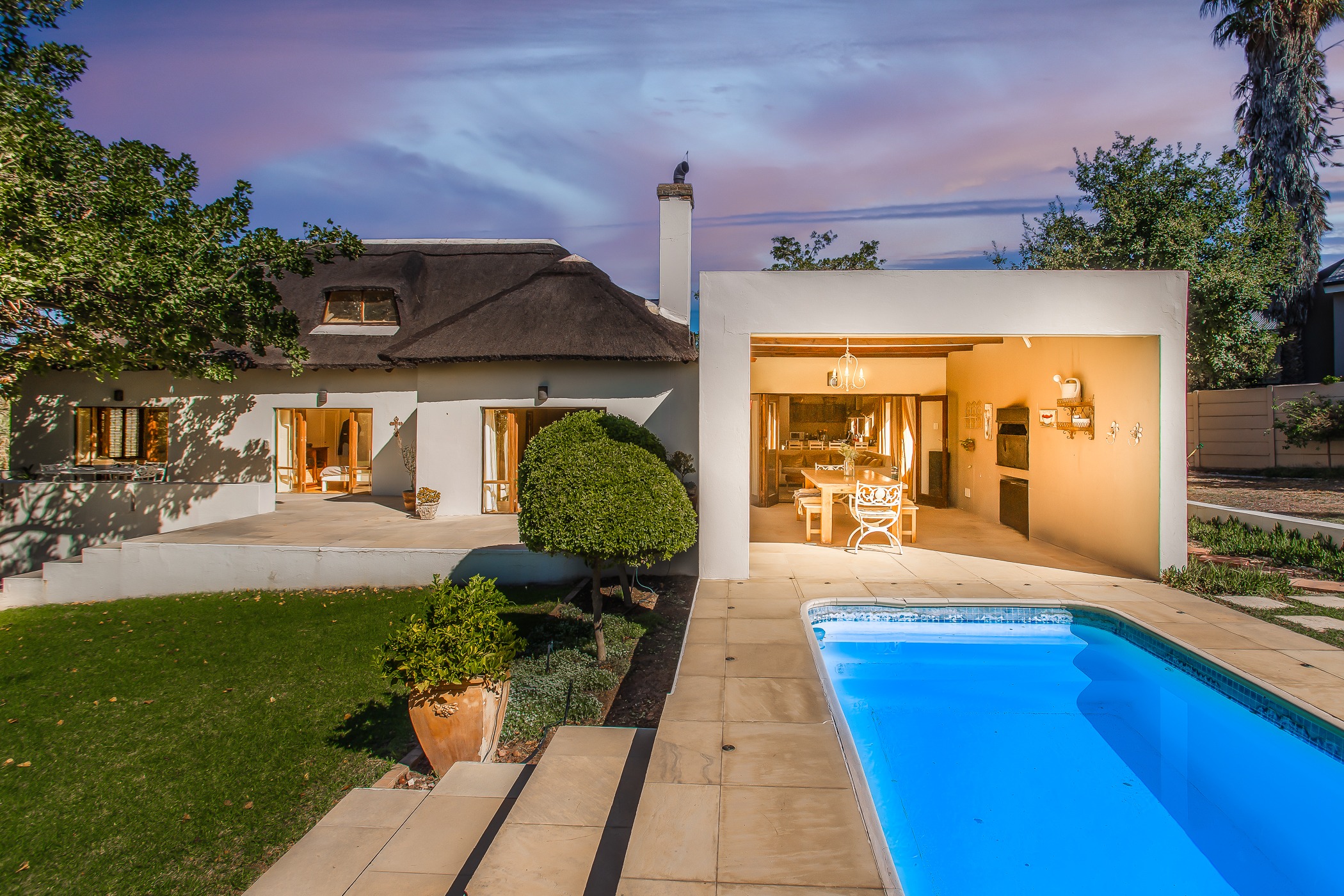 Thatched roof home typical to the Langerug area.