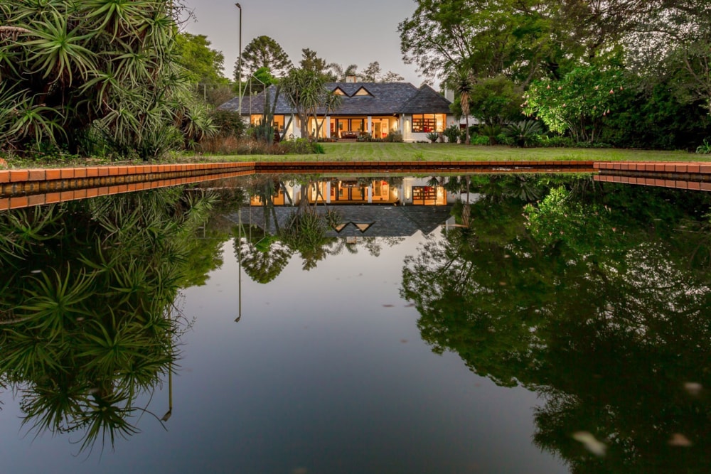 Sandton and the northern suburbs of Johannesburg continue to attract investors and tenants throughout 2025, according to Gareth Gibson, Gauteng Regional Metro Rental Manager at Pam Golding Properties.
Market Trends
Rental Growth
Garreth Gibson notes, “Rental growth remains robust across Sandton and the northern Johannesburg region, with appro... Sandton and the northern suburbs of Johannesburg continue to attract investors and tenants throughout 2025, according to Gareth Gibson, Gauteng Regional Metro Rental Manager at Pam Golding Properties.
Market Trends
Rental Growth
Garreth Gibson notes, “Rental growth remains robust across Sandton and the northern Johannesburg region, with appro...